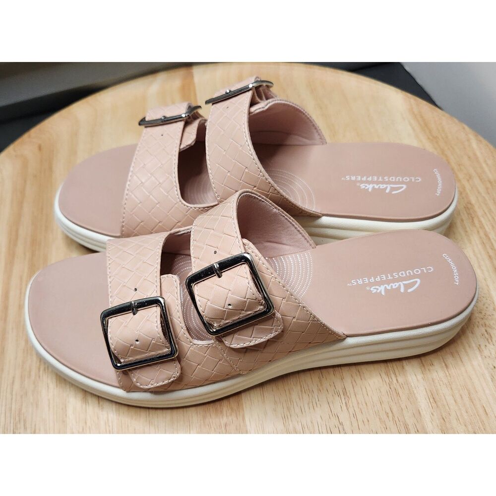 Clarks Drift Buckle Cloudsteppers Sandals Women’s 10 Wide Peach/Rose